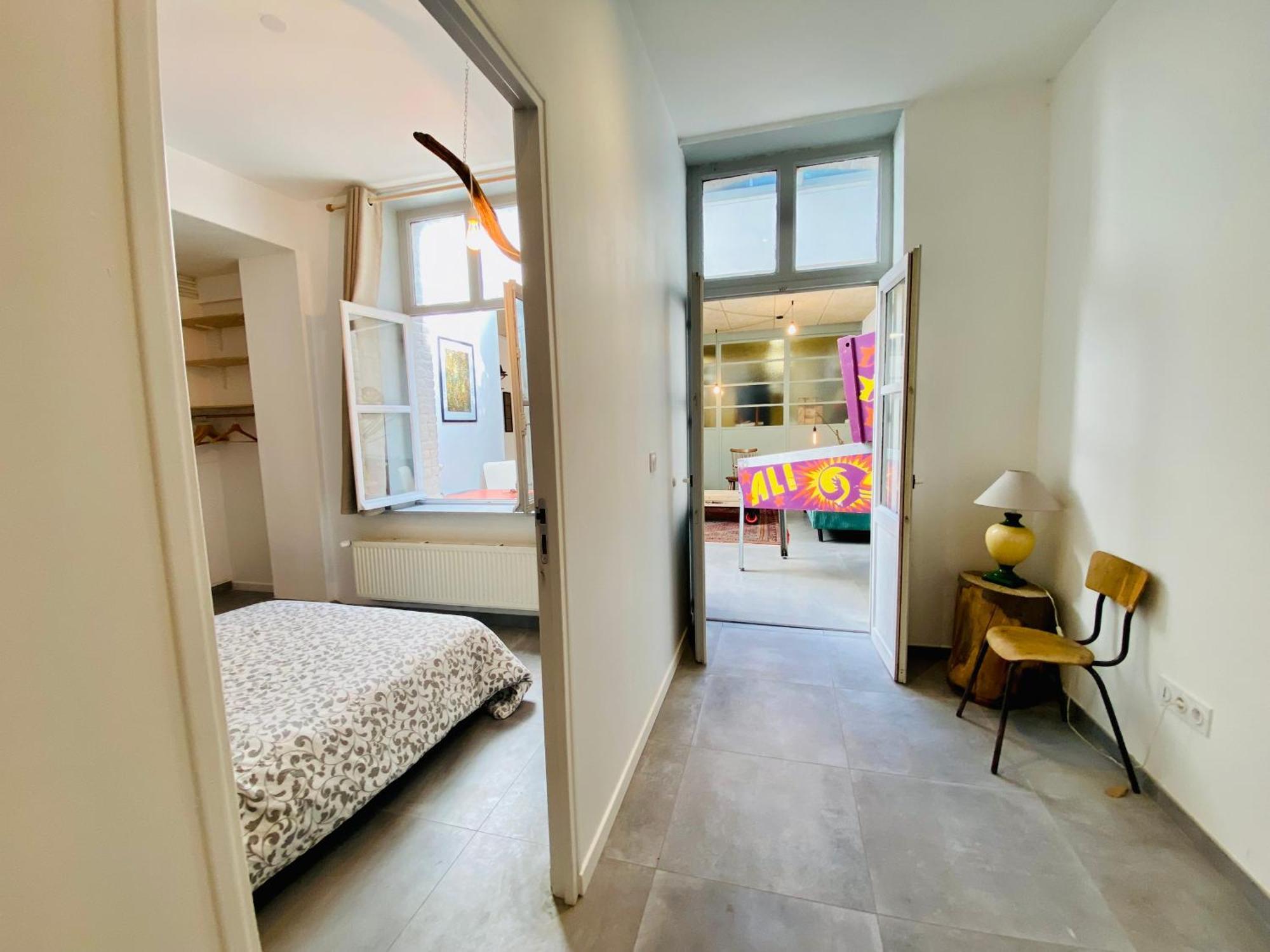 Oasis Urbaine - Spacieux Et Calme Avec Patio Lille Exterior foto